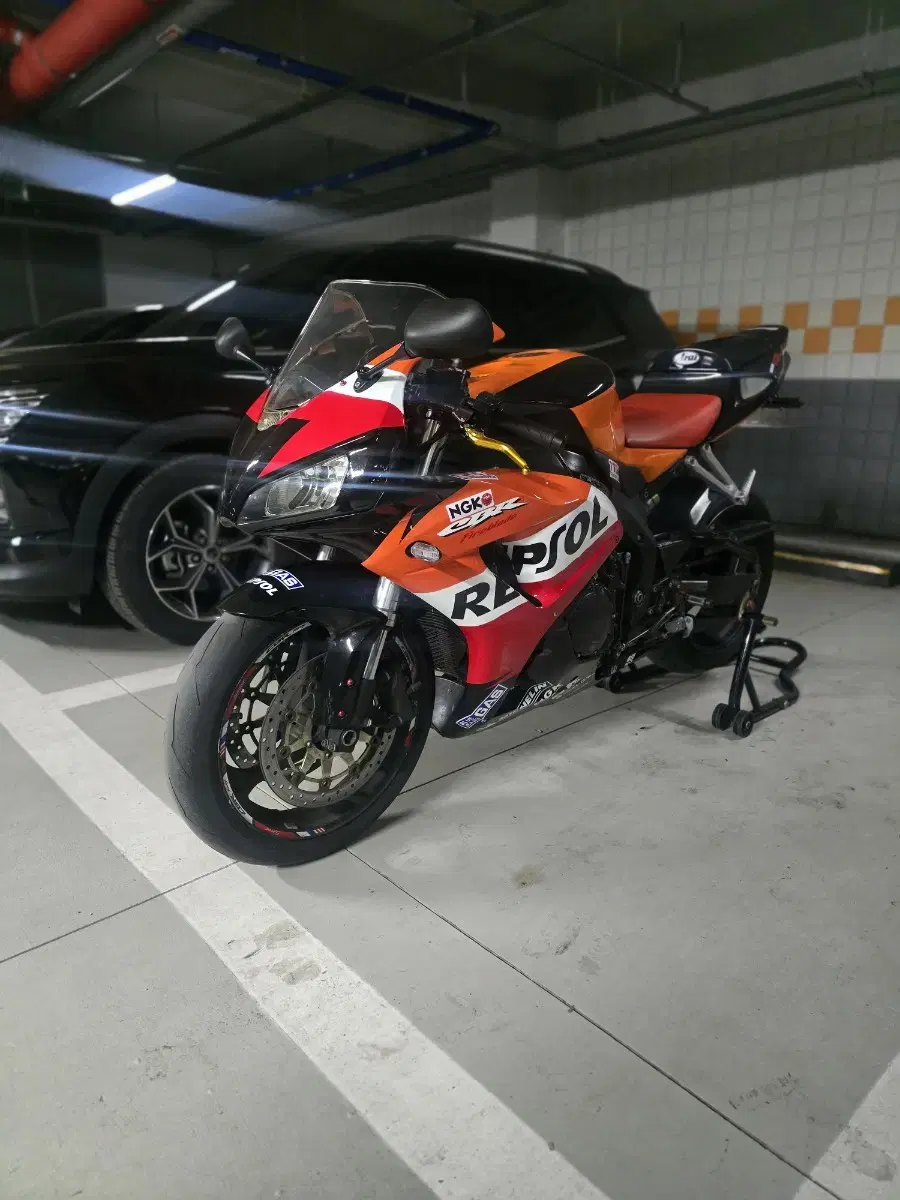 06년식 CBR1000RR 판매합니다