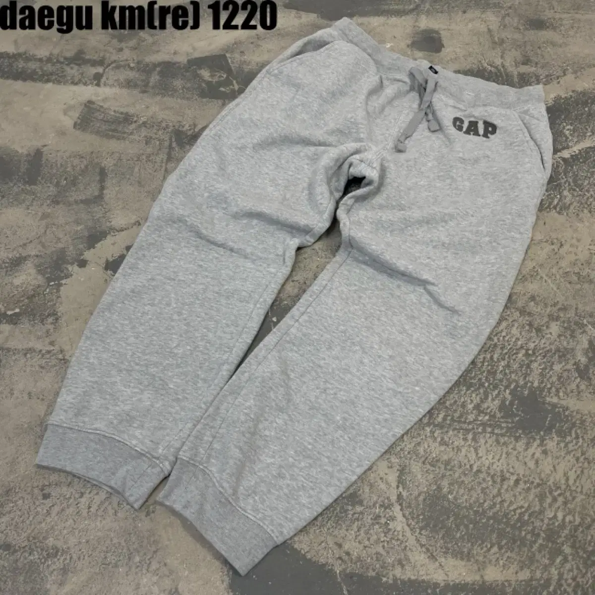 GAP.brushed jogger pants(L) banded up to 32-34!