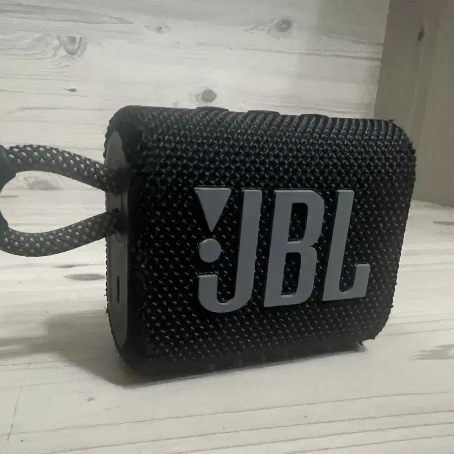 Jbl go 3 스피커 판매합니다