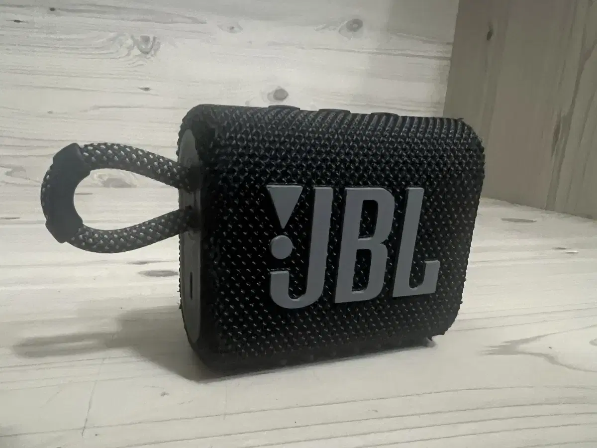 Jbl go 3 스피커 판매합니다