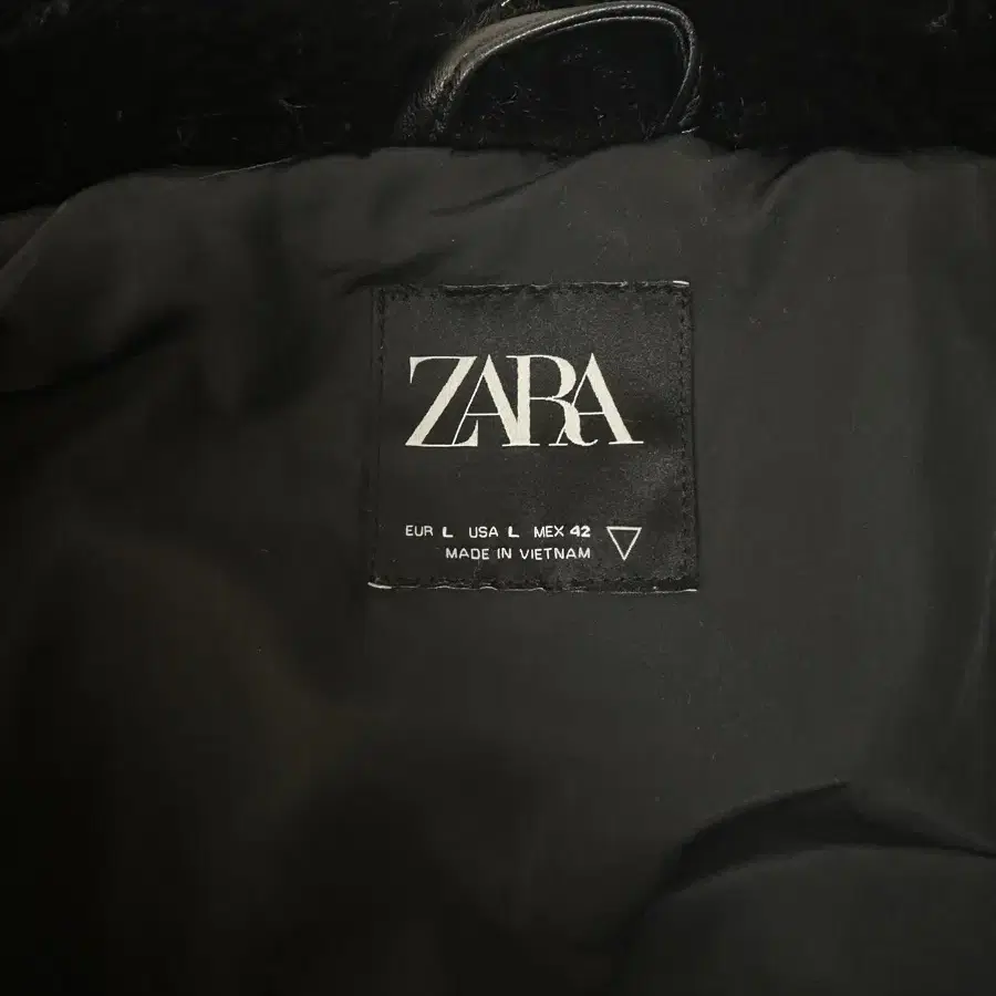 ZARA 퍼 자켓