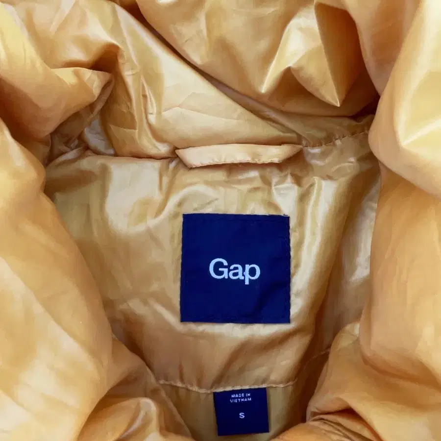 Gap Padding Vest