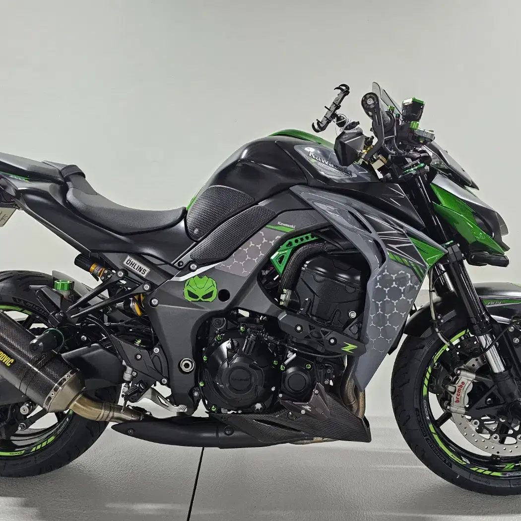 2019년식 관리잘한 가와사키 Z1000R 에디션 풀배기 판매합니다 .