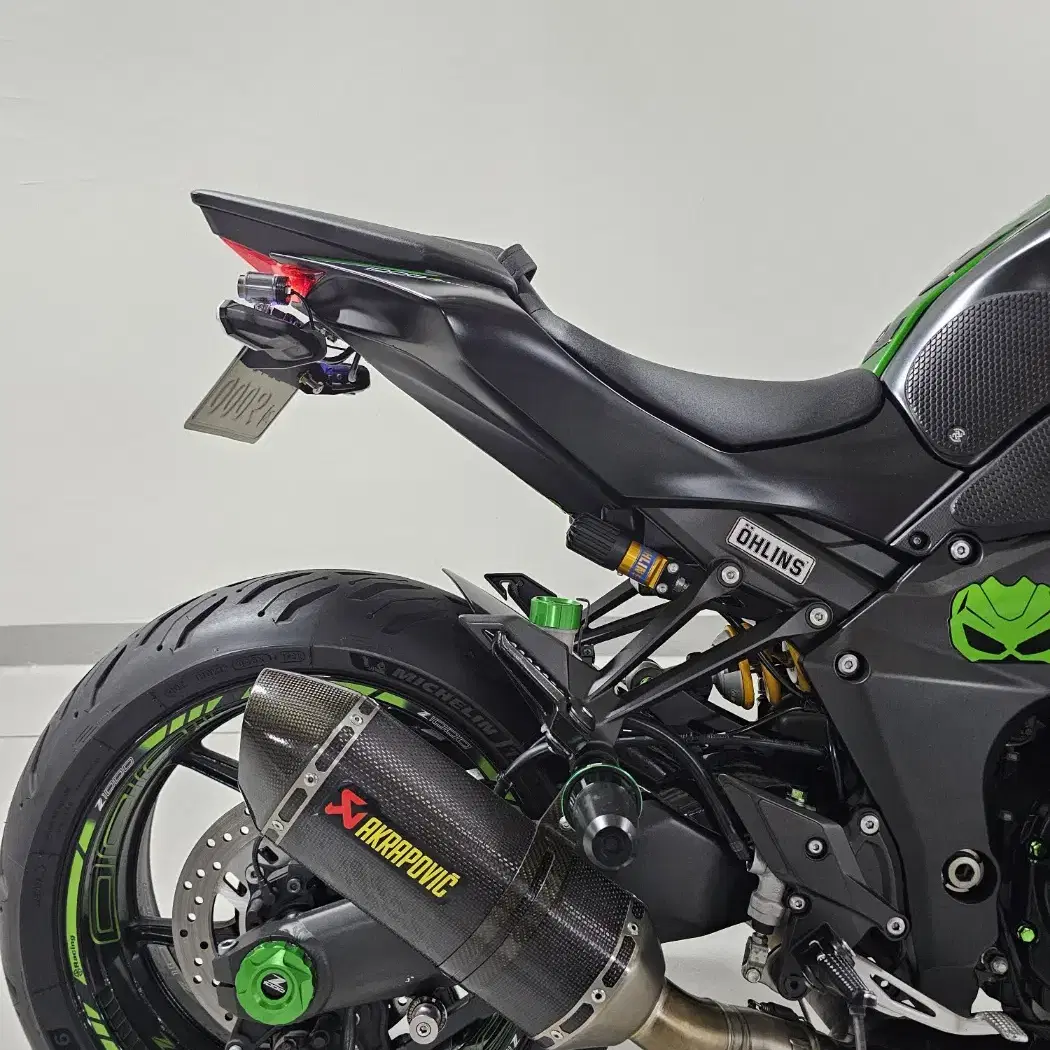 2019년식 관리잘한 가와사키 Z1000R 에디션 풀배기 판매합니다 .