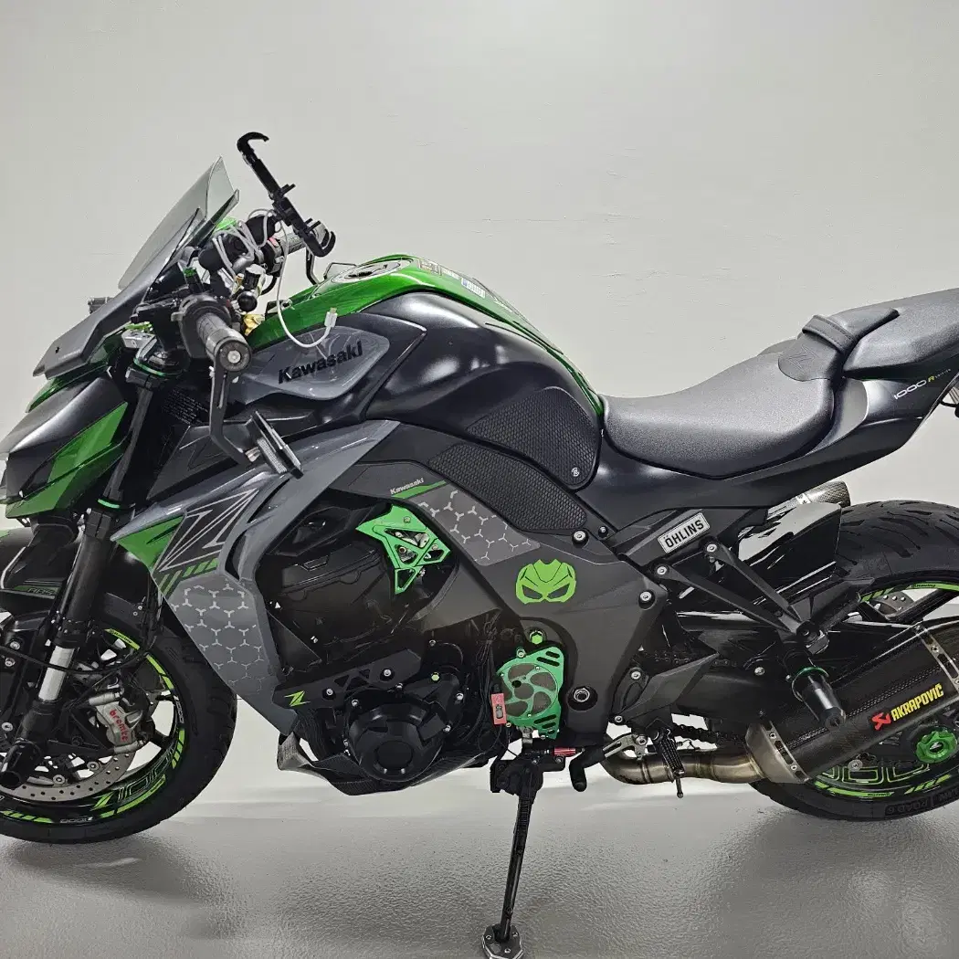 2019년식 관리잘한 가와사키 Z1000R 에디션 풀배기 판매합니다 .