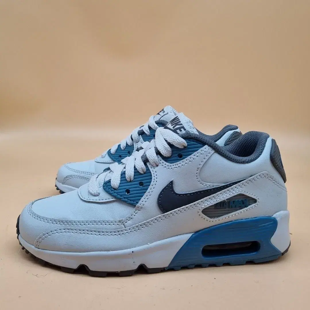 Nike air max 90 gray sneakers225!