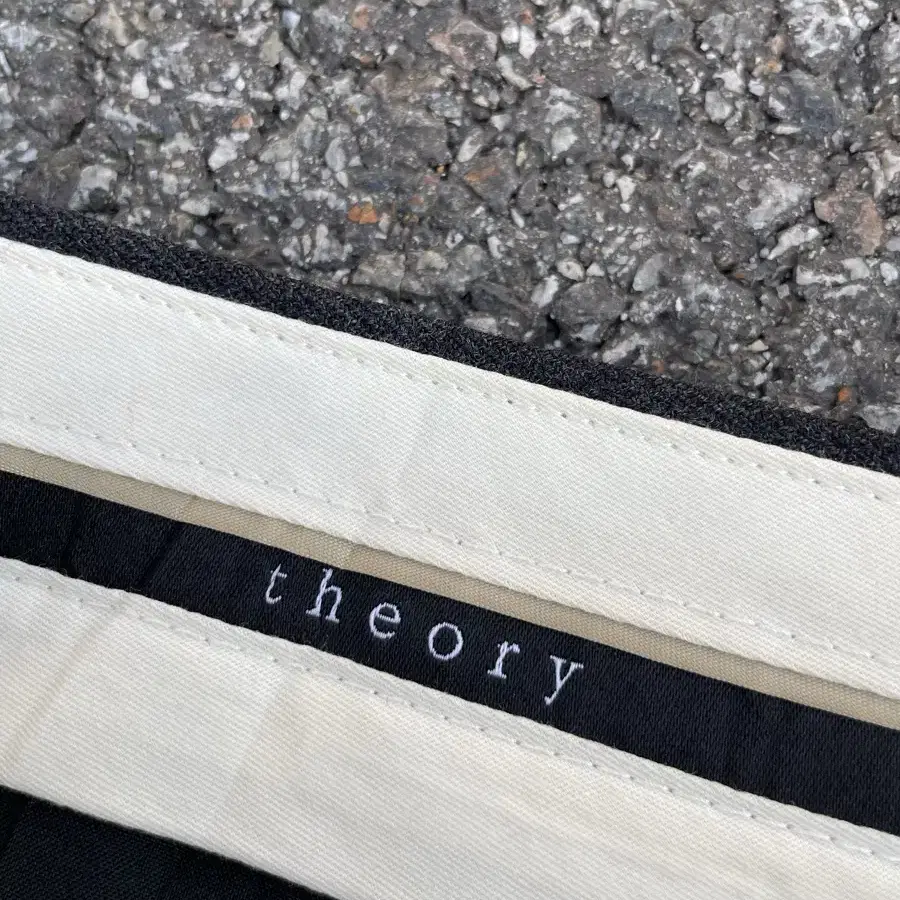 Theory flare fit Gray Wool Pants