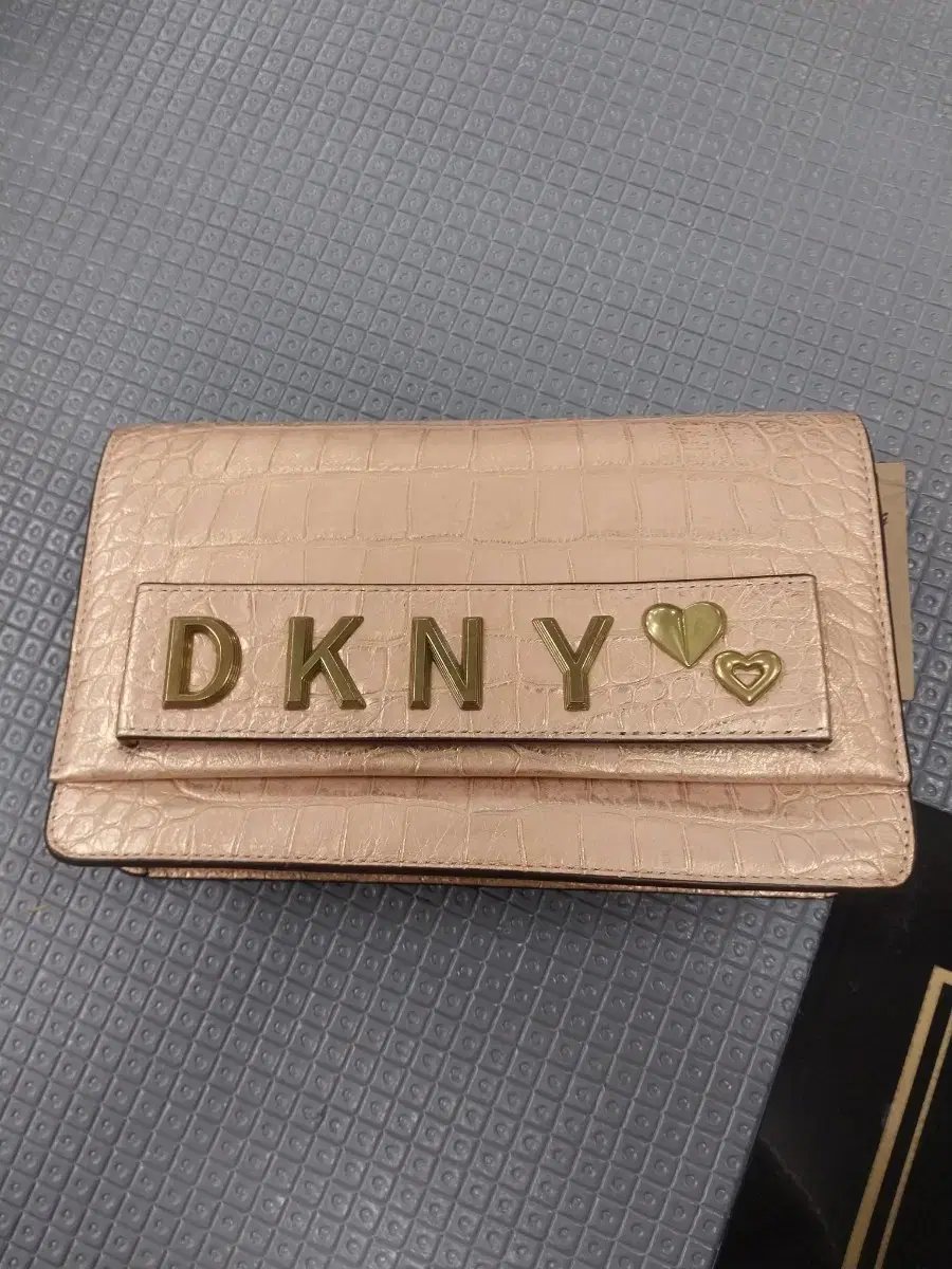 DKNY가방