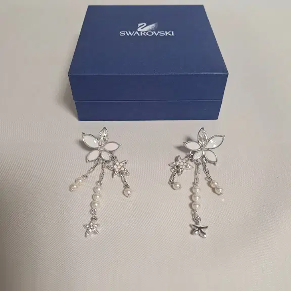 SWAROVSKI 스와로브스키 귀걸이 정품