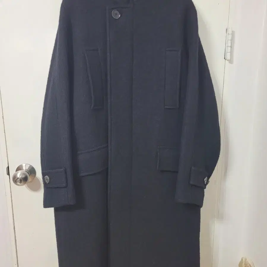 24FW커스텀멜로우 Black Wool Band Collar Coat