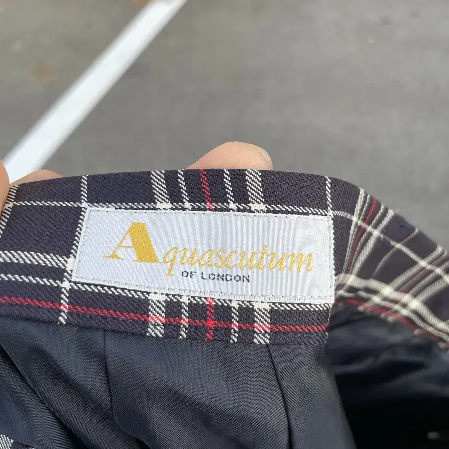 Aquascutum  Check Slack