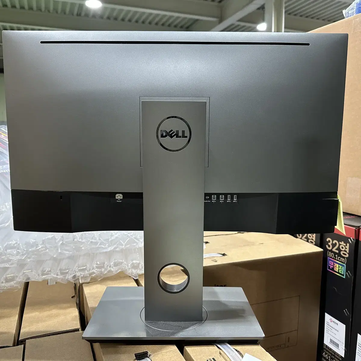 DELL 27인치 QHD 모니터 (UP2716D)