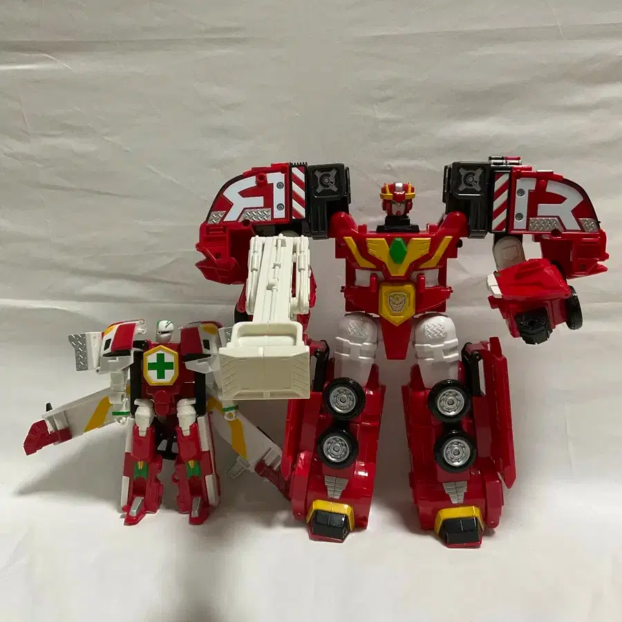 Hello Carbot Super Patron + Spinnerable #헬로카봇,#헬로카봇슈퍼패트론,#슈퍼패트론,#패트론S,#다이어EX  on Bunjang Global Site.