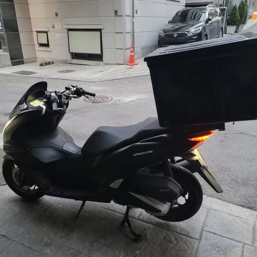 22년식 pcx 팝니다