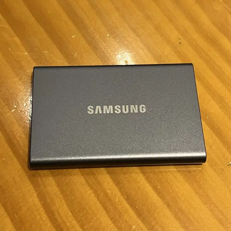 삼성전자 포터블 SSD T7 500GB 판매합니다