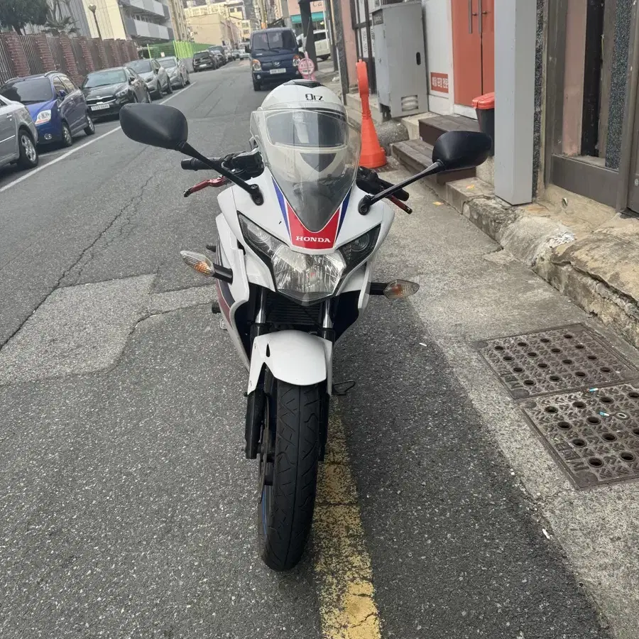 오토바이 cbr125