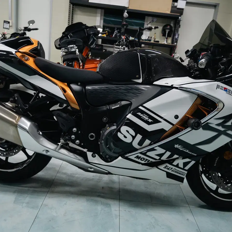 2022 스즈키 GSX 1300R 하야부사