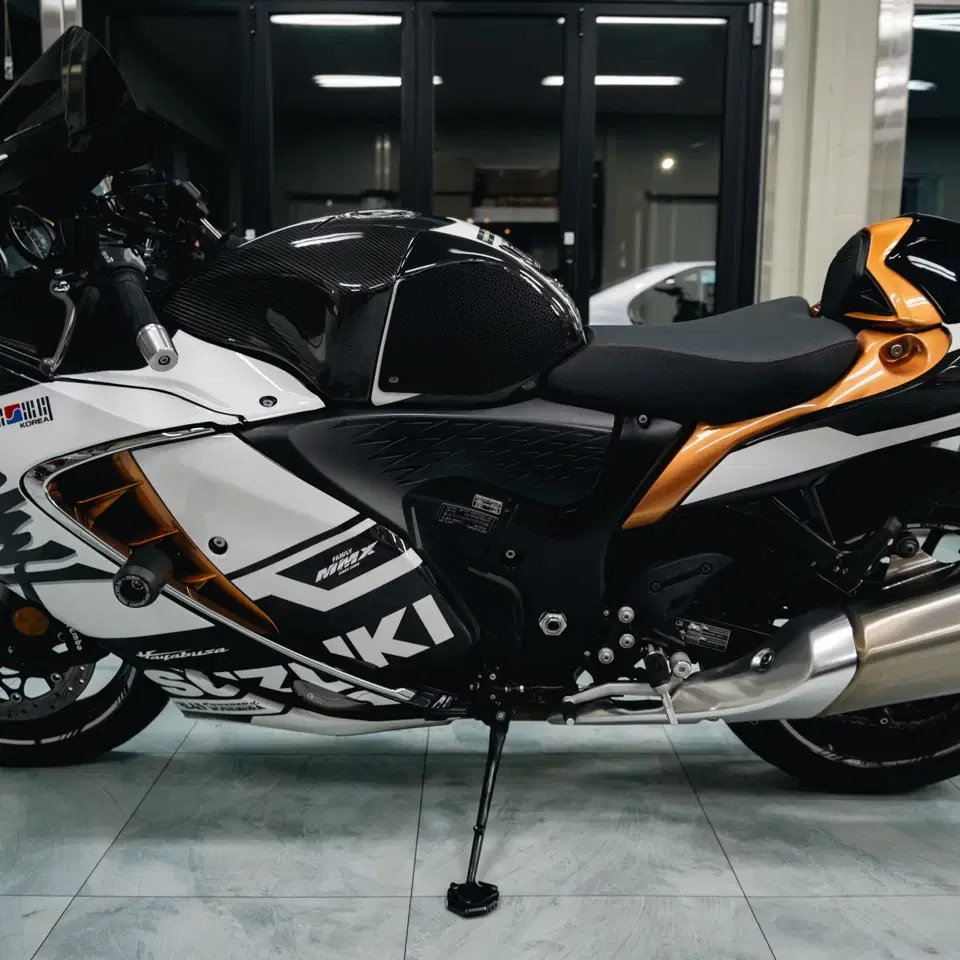 2022 스즈키 GSX 1300R 하야부사