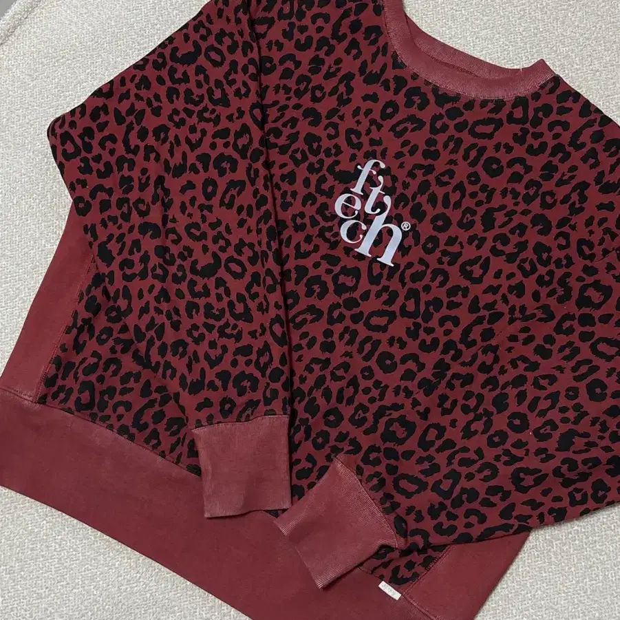 fetch leopard sweatshirt red 레오파드 맨투맨