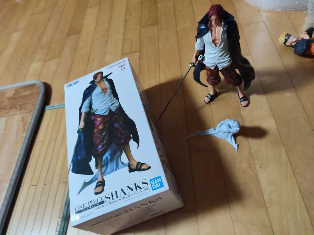 Premium Shanks ONEPIECE Figures