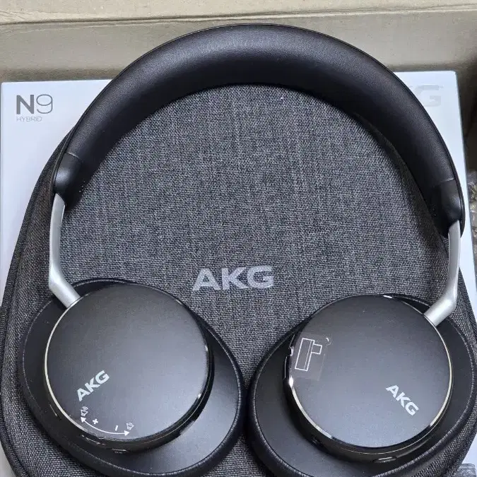 akg N9