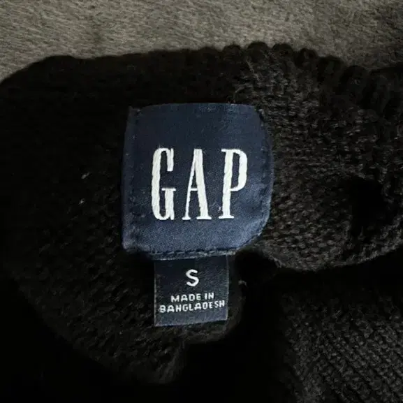 GAP 갭 터틀넥 니트