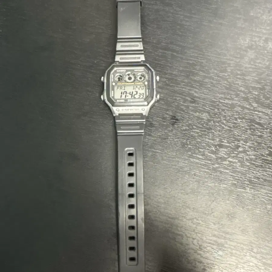 Casio 남성용 AE-1300WH-8AVCF 일루미네이터 시계