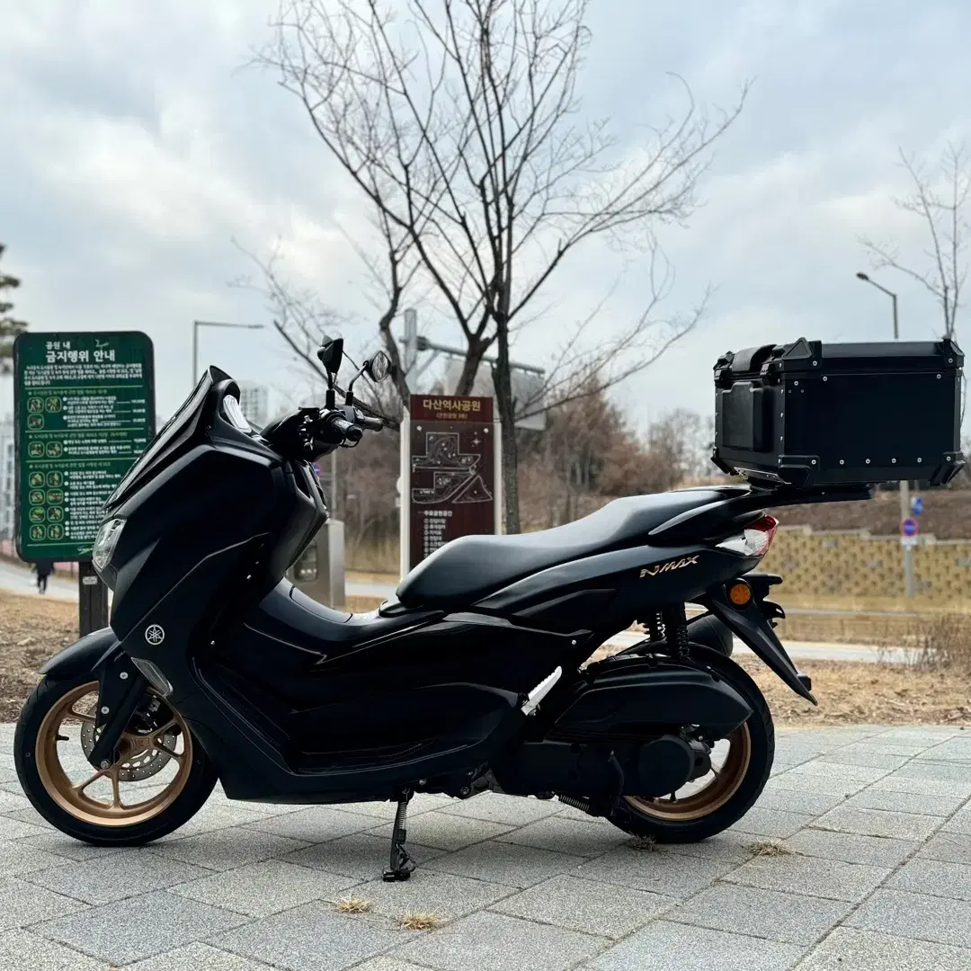 다산 모토갤러리 야마하 nmax 125 엔맥스 2024년식 판매 합니다.