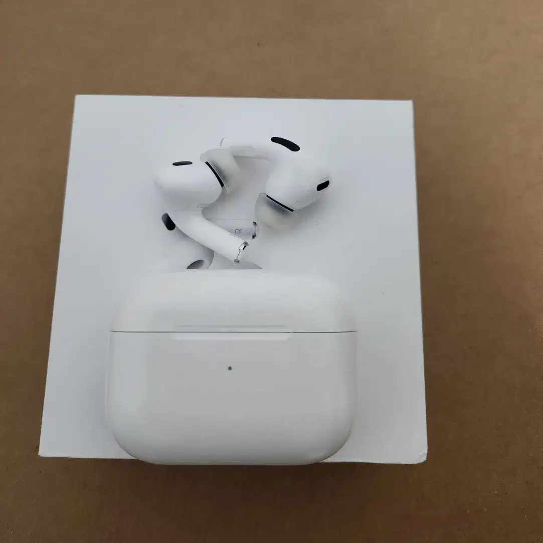 애플 에어팟 프로2 블루투스 이어폰 AirPods Pro2