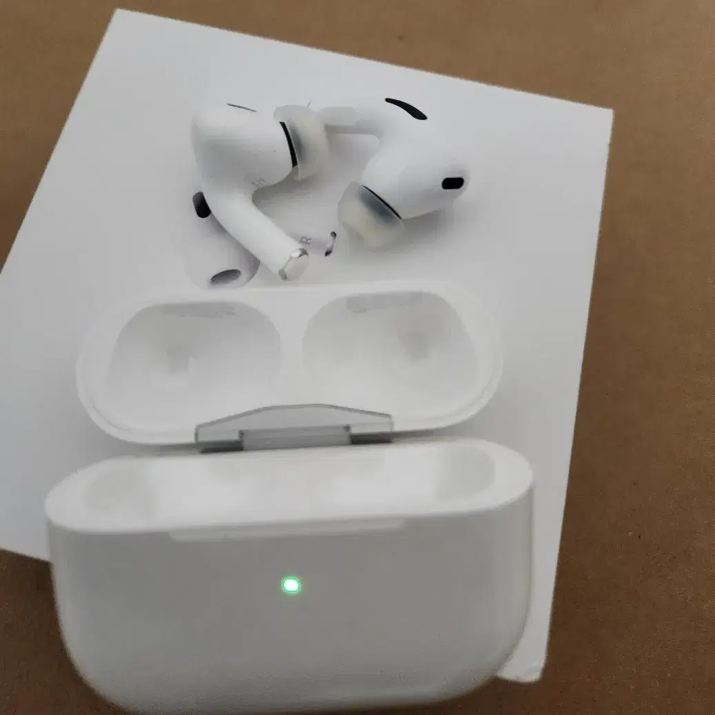 애플 에어팟 프로2 블루투스 이어폰 AirPods Pro2