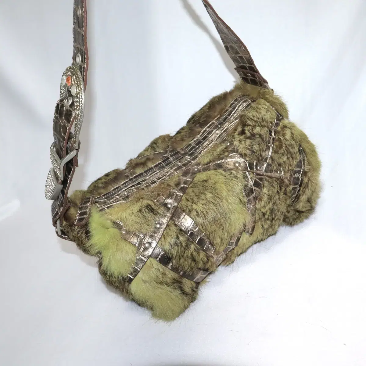 Fairy green fur cubic belt bag