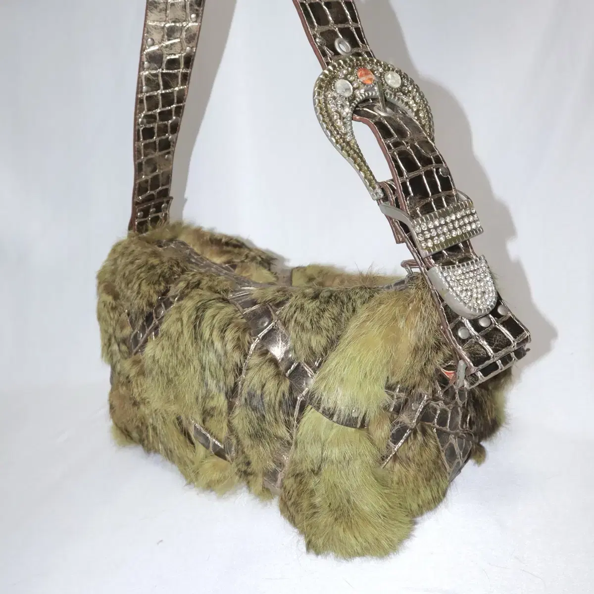 Fairy green fur cubic belt bag