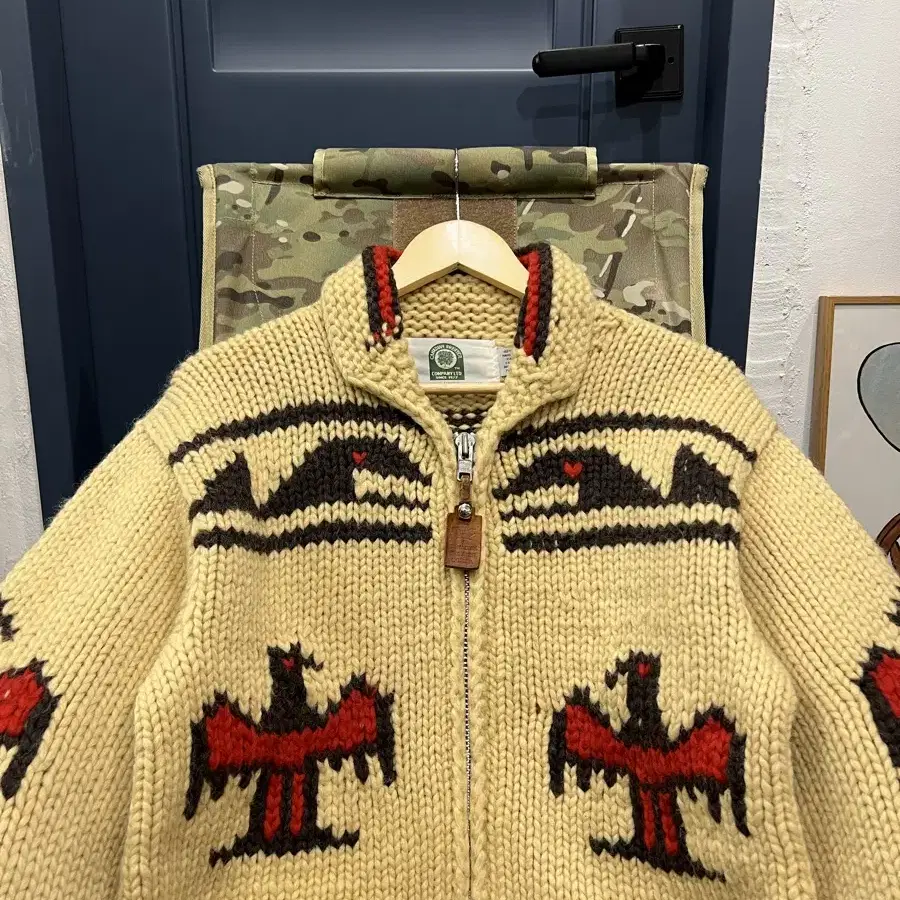 CANADIAN SWEATER COMPANY 캐나다 썬더버드 코위찬