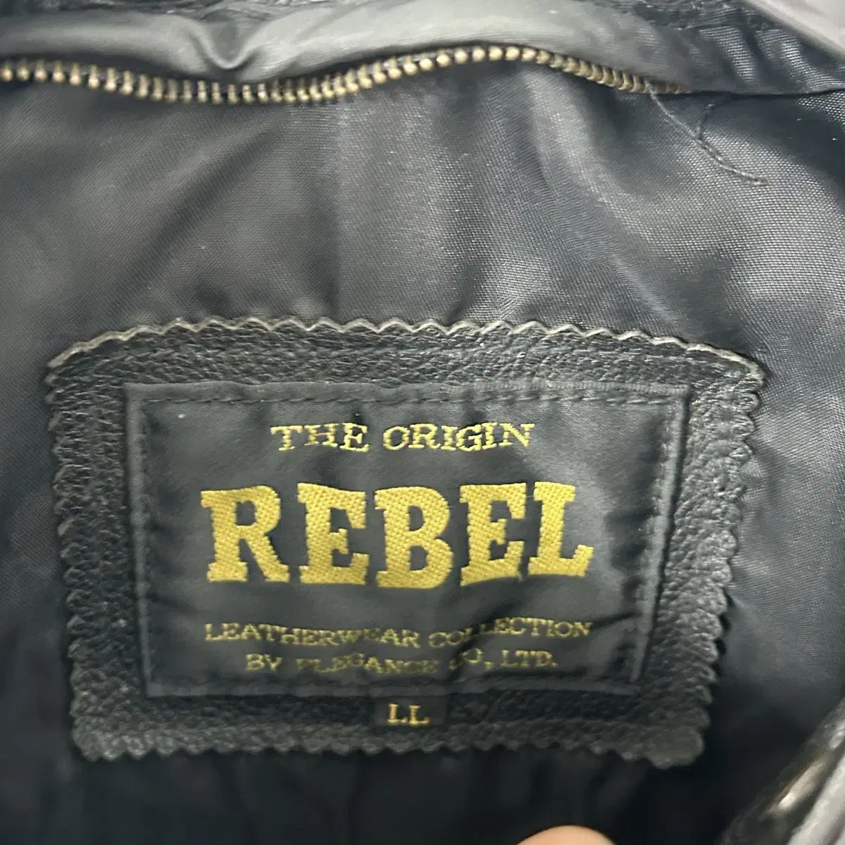 REBEL 헤비 카우레더 라이더 자켓