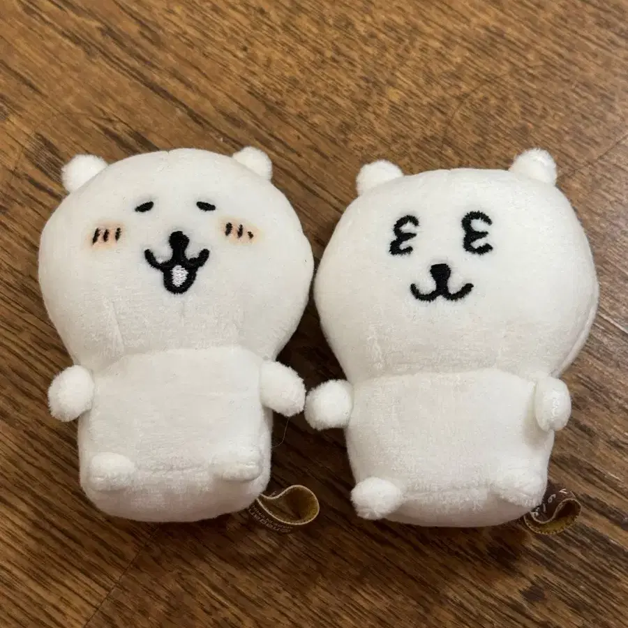 농담곰 담곰이 발그레곰 눈탱곰 앉은누이