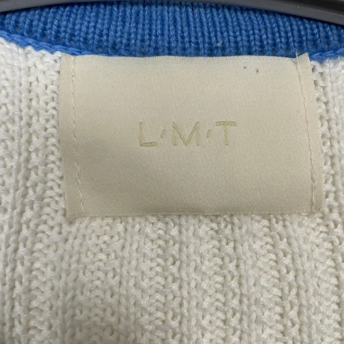 L.M.T 가디건