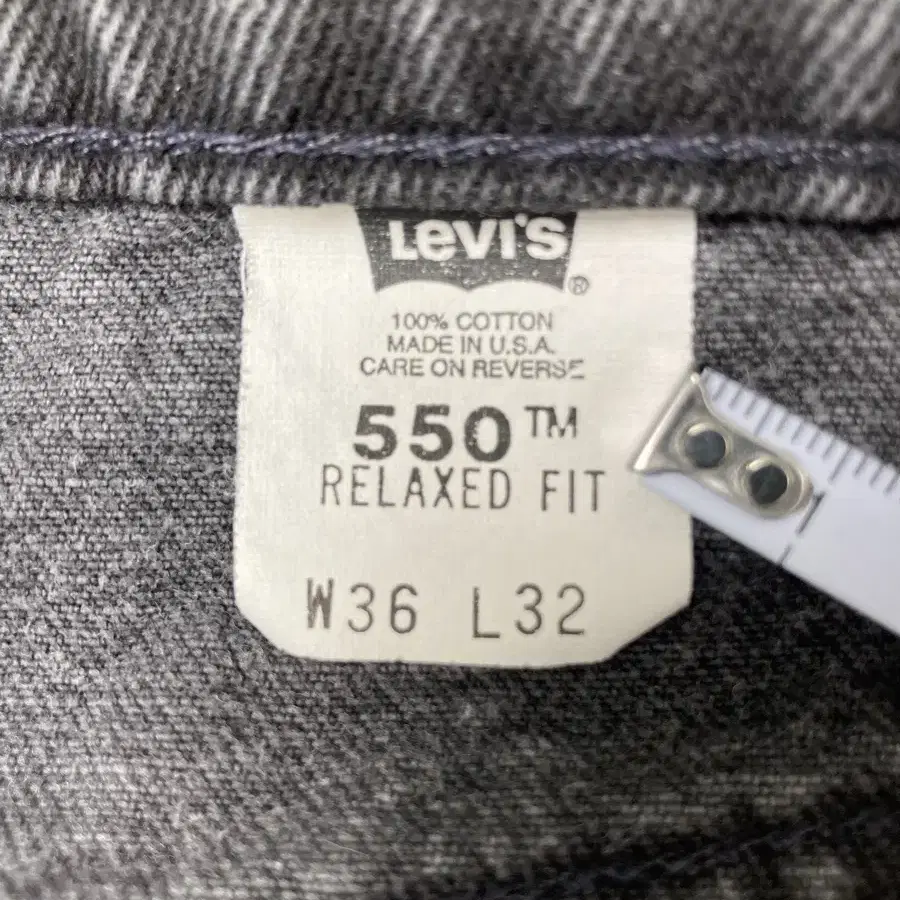 90s Levis 550 Black Jeans