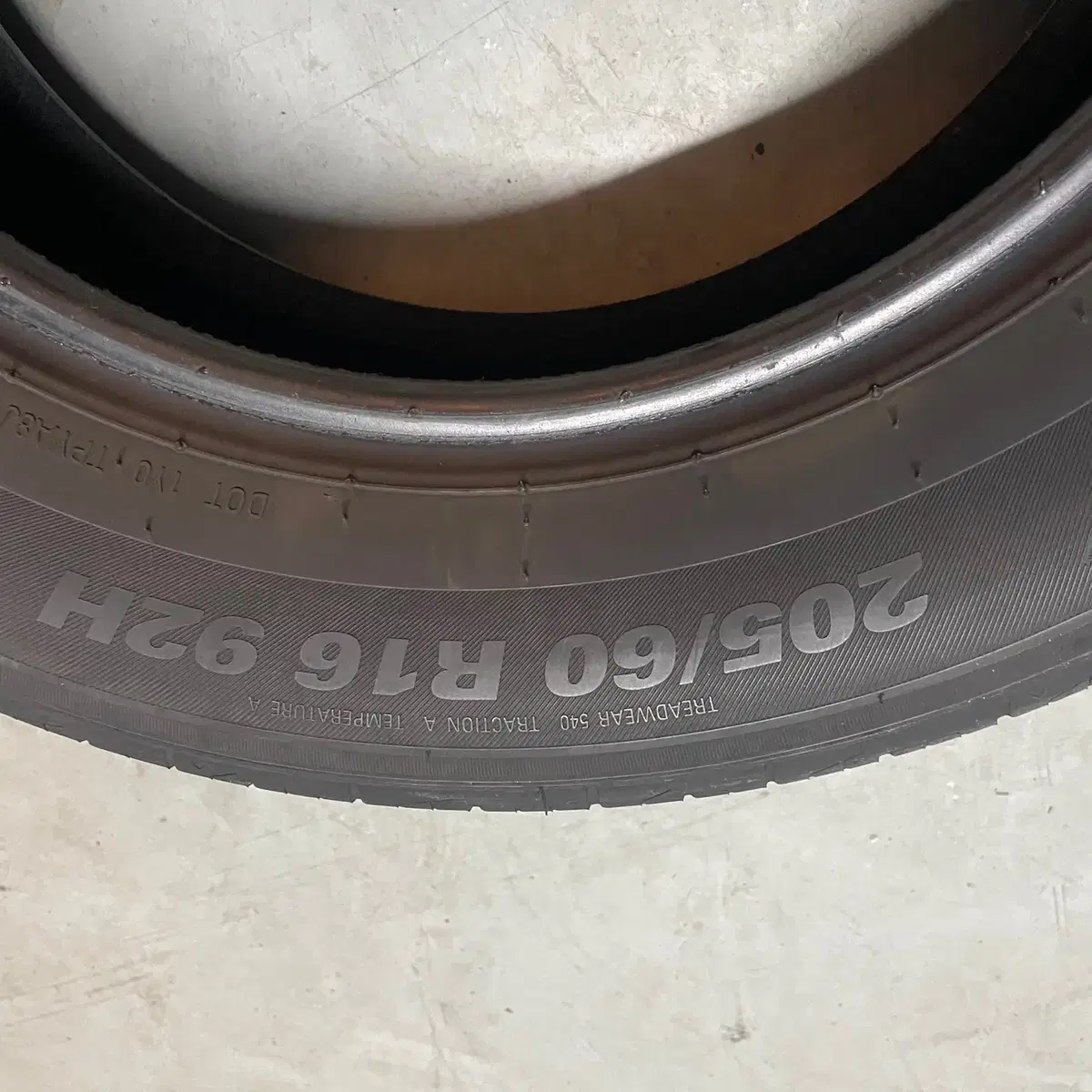 205/60R16 금호 TA21 5022 55%