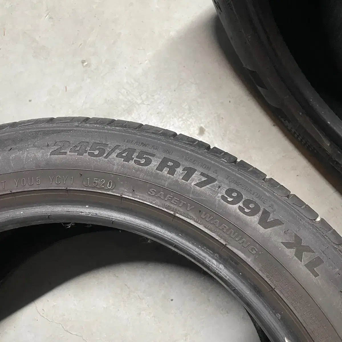 245/45R17 금호 TA31 1520 45%