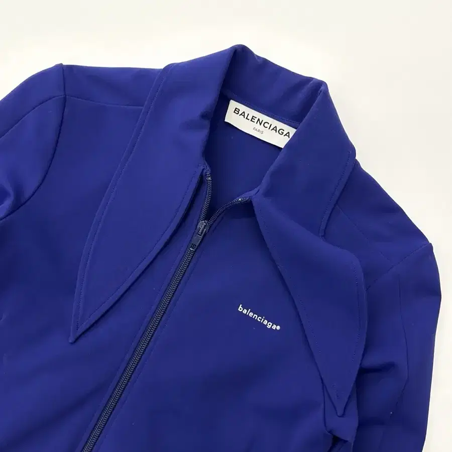 Balenciaga 발렌시아가 코발트블루 집업 크롭 자켓