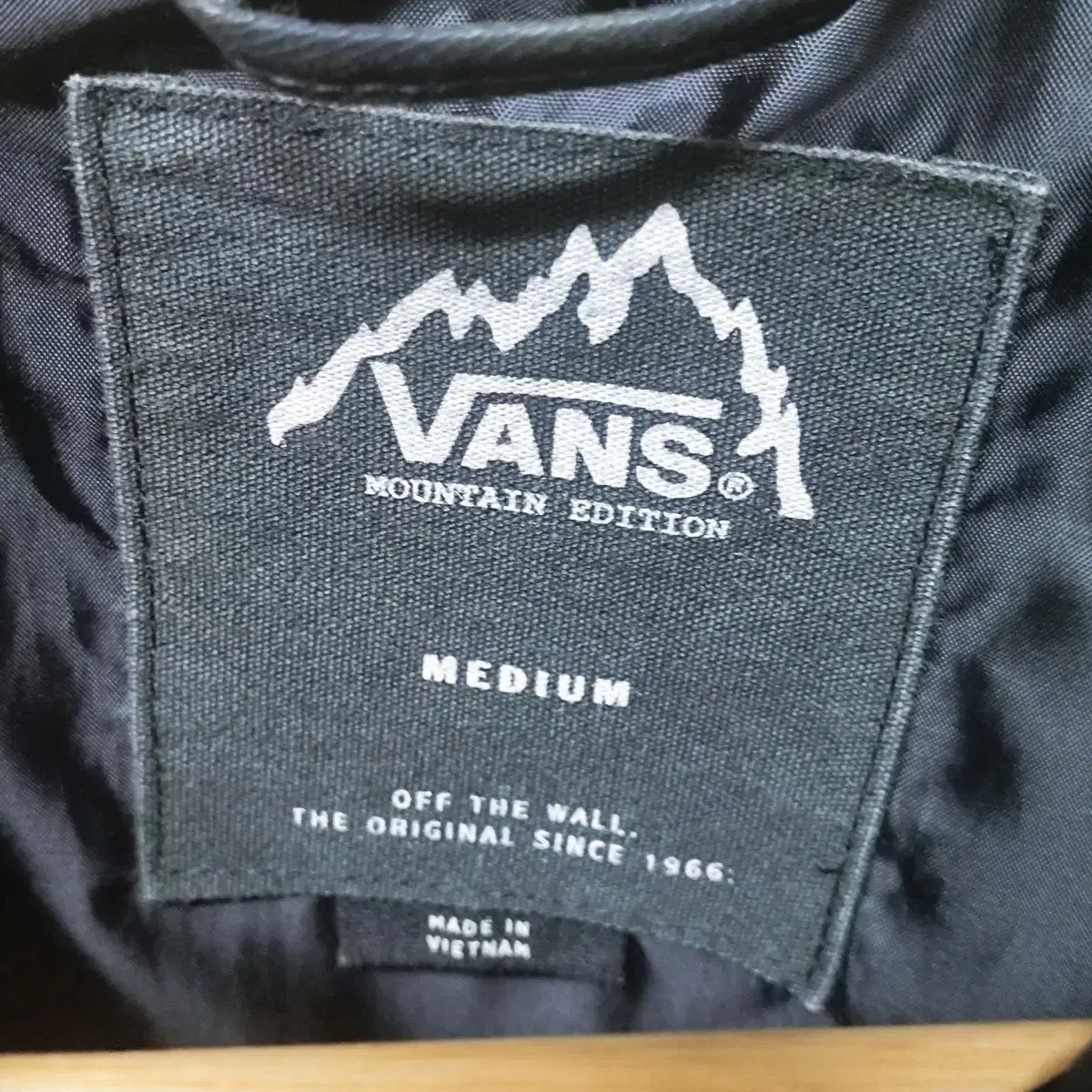 VANS 프리마로프트 퀼팅 자켓