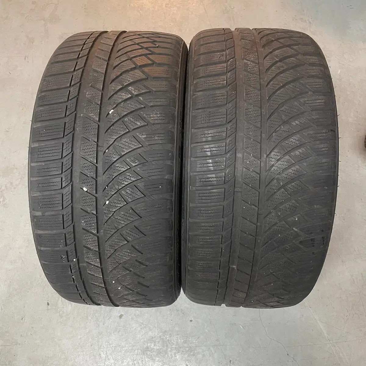 275/45R18 금호 윈터 WP72 4118 65%