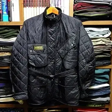 Barbour 바버 인터네셔날 폴라 퀼팅 A7 자켓 m 100