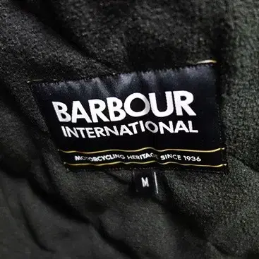 Barbour 바버 인터네셔날 폴라 퀼팅 A7 자켓 m 100