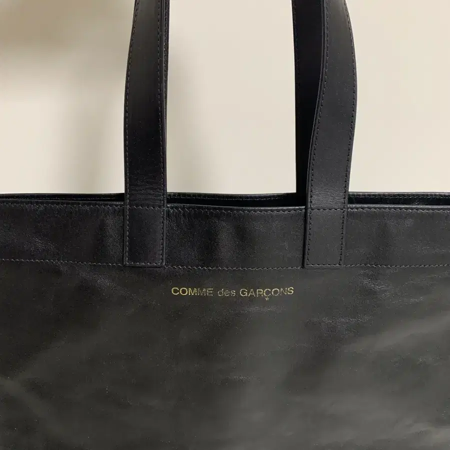 COMME des GARCONS 꼼데가르송 가죽 숄더백