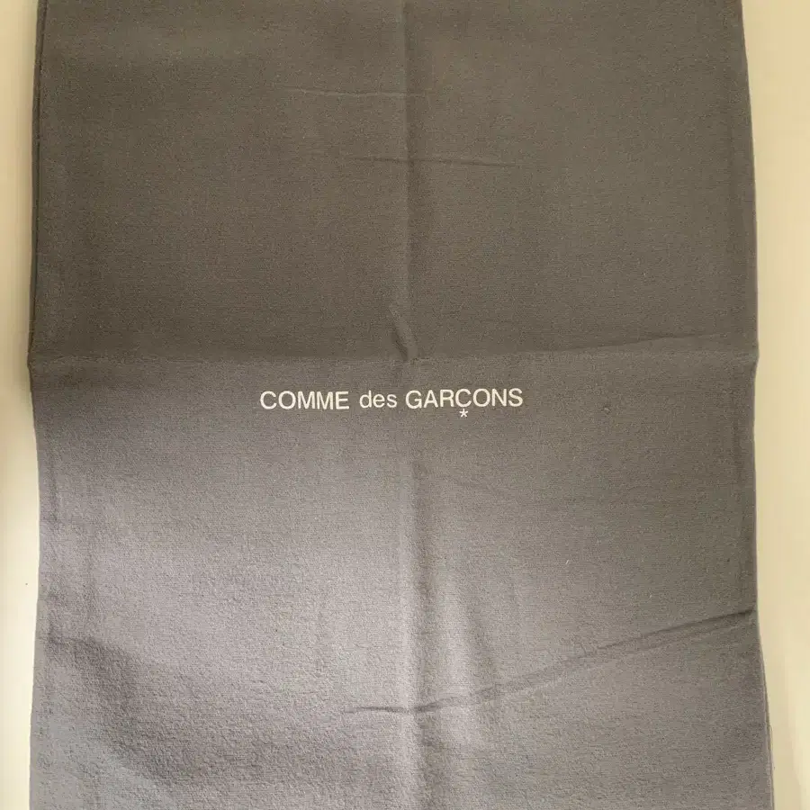 COMME des GARCONS 꼼데가르송 가죽 숄더백