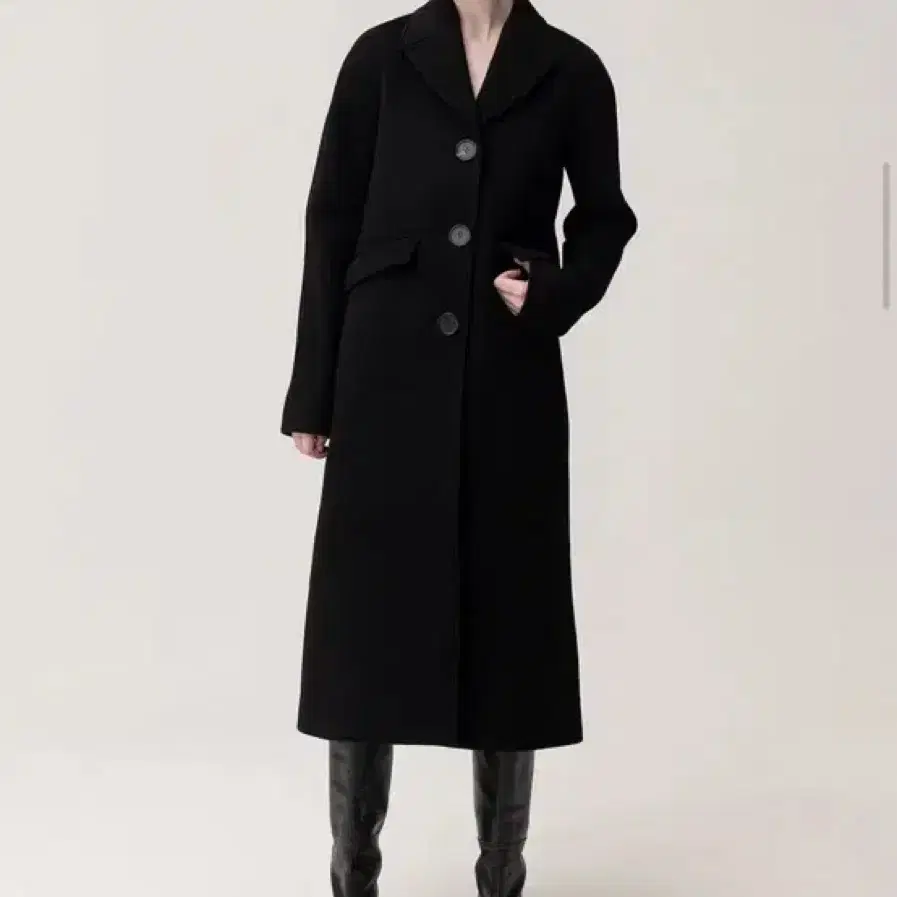 킨더살몬 fine wool shaped coat black 타낫 낫띵리튼