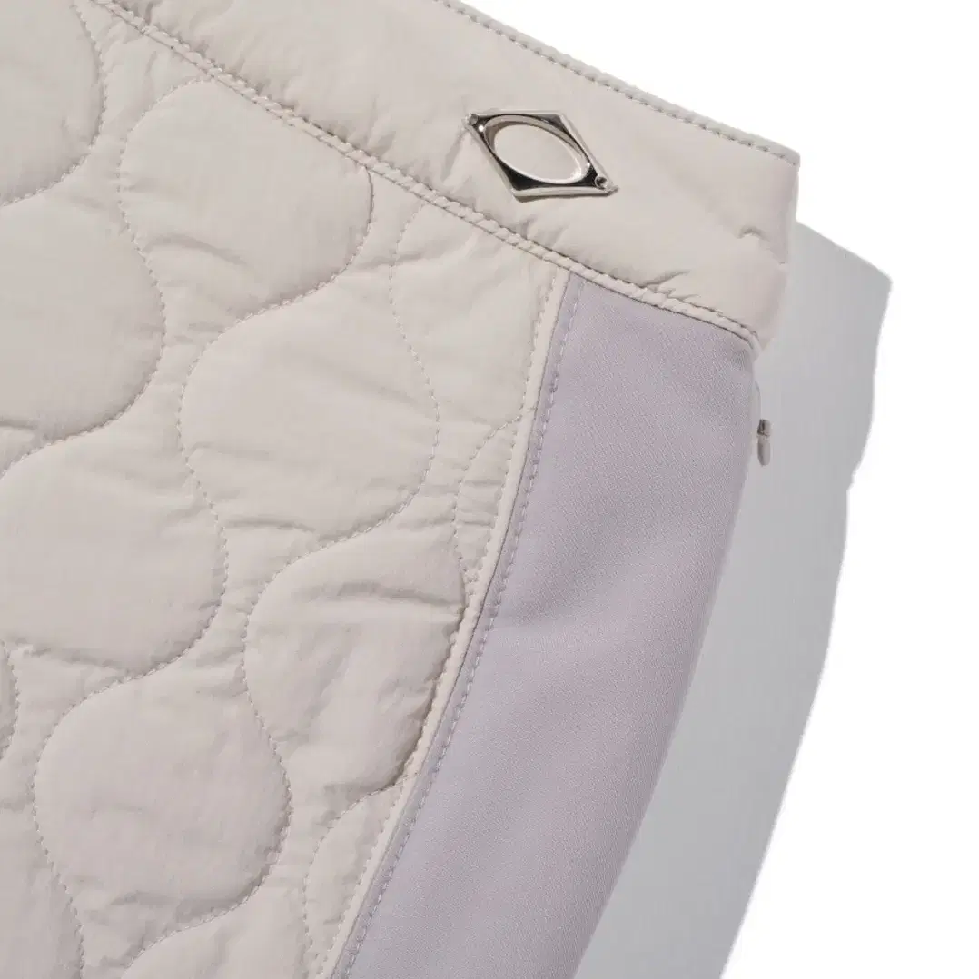 미스치프 MSCHF QUILTED SHORT