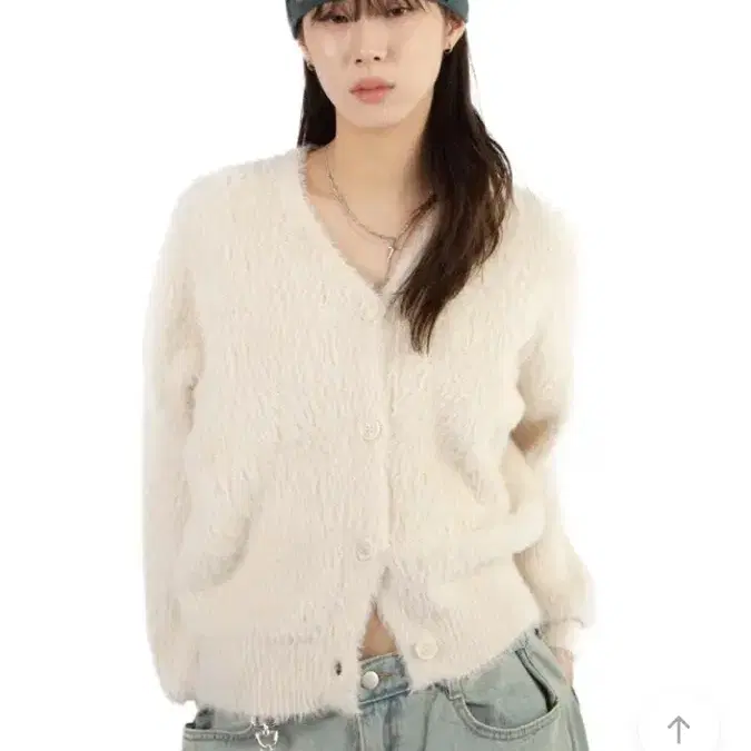 릿킴 HAIRY FUR BUTTON CARDIGAN