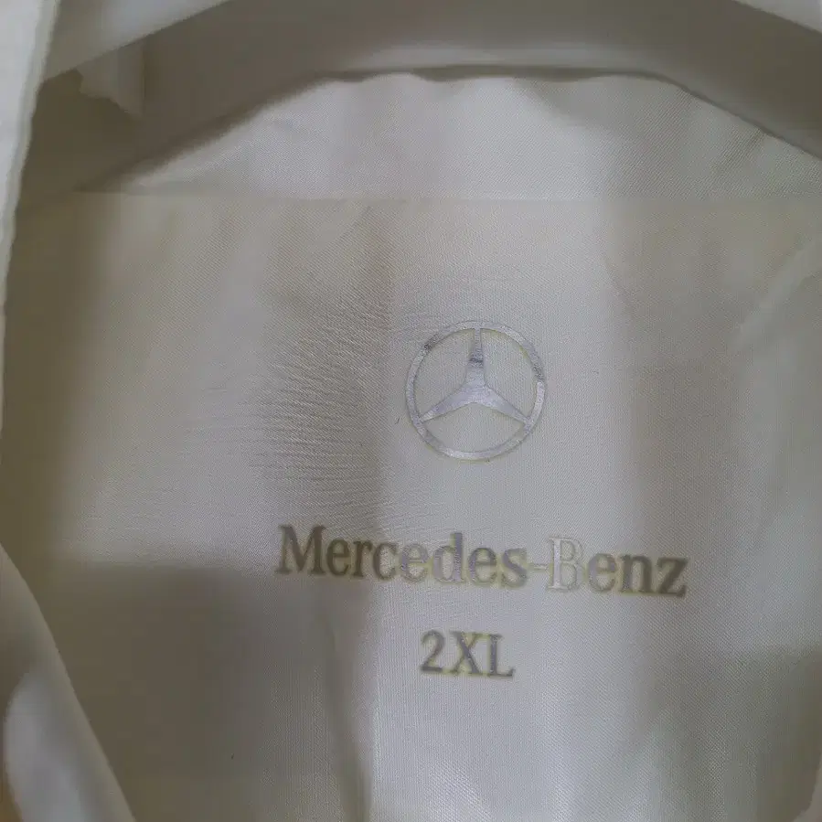 Mercedes Benz 바람막이 110 새상품